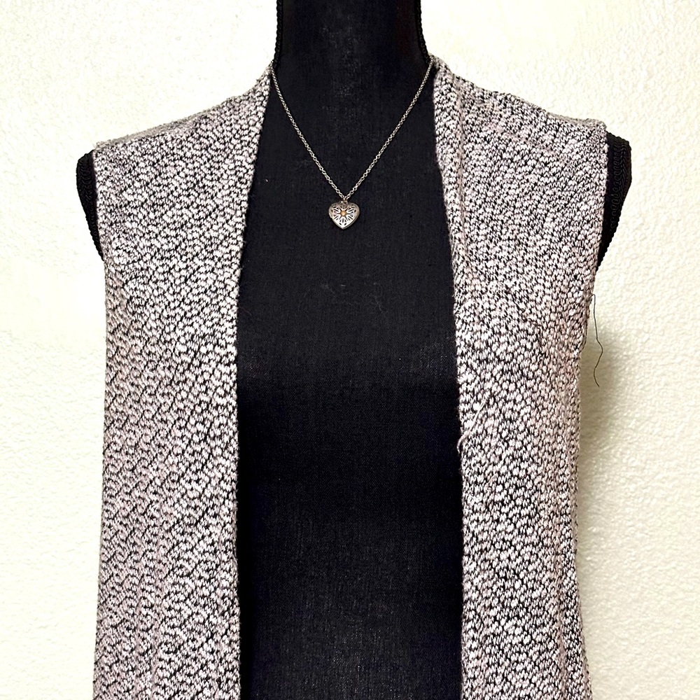 Black & White, Hi-Low, Sleeveless Cardigan